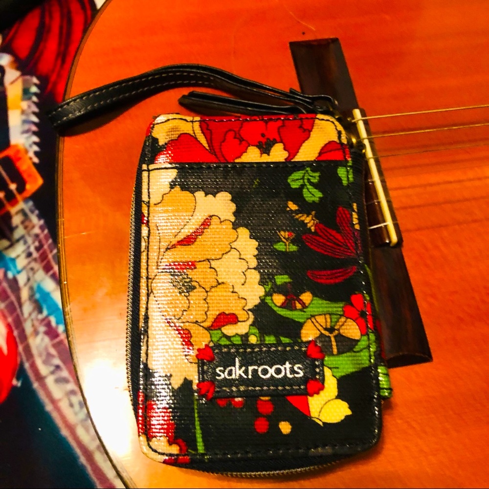 SakRoots cute little Decorative Wristlet